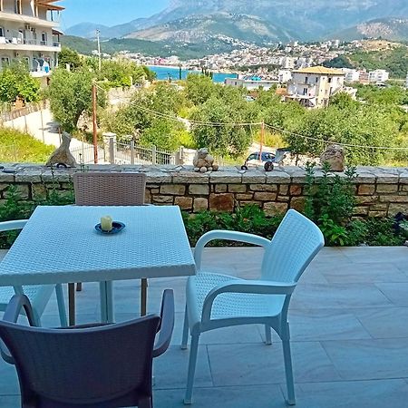Artur Apartments Himare Buitenkant foto