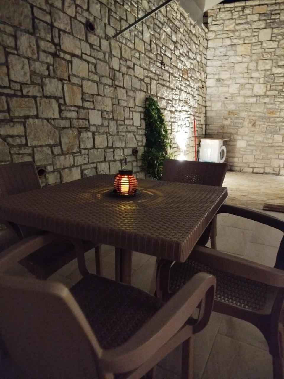 Artur Apartments Himare Buitenkant foto