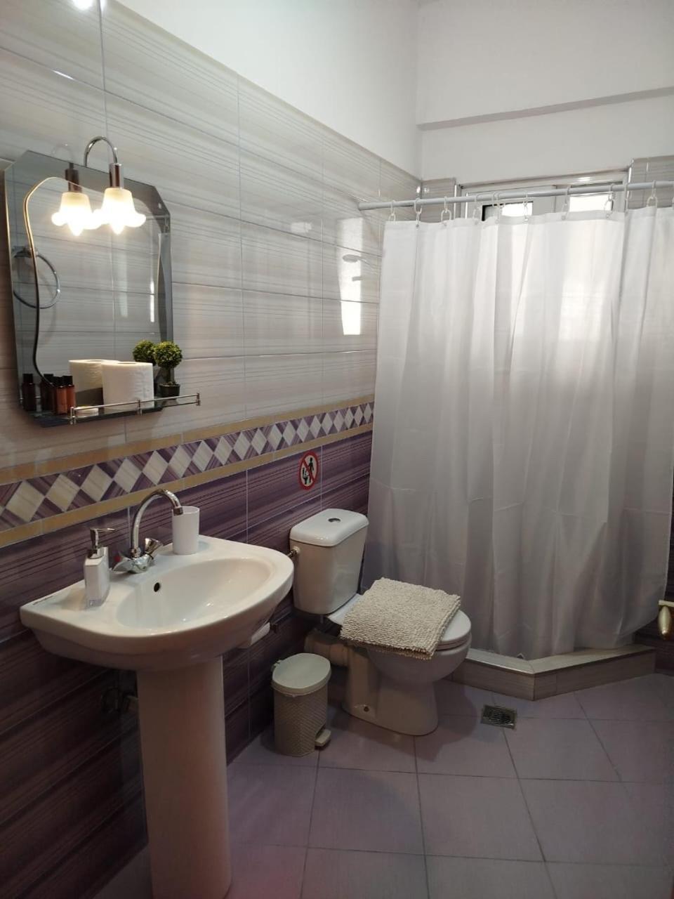 Artur Apartments Himare Buitenkant foto