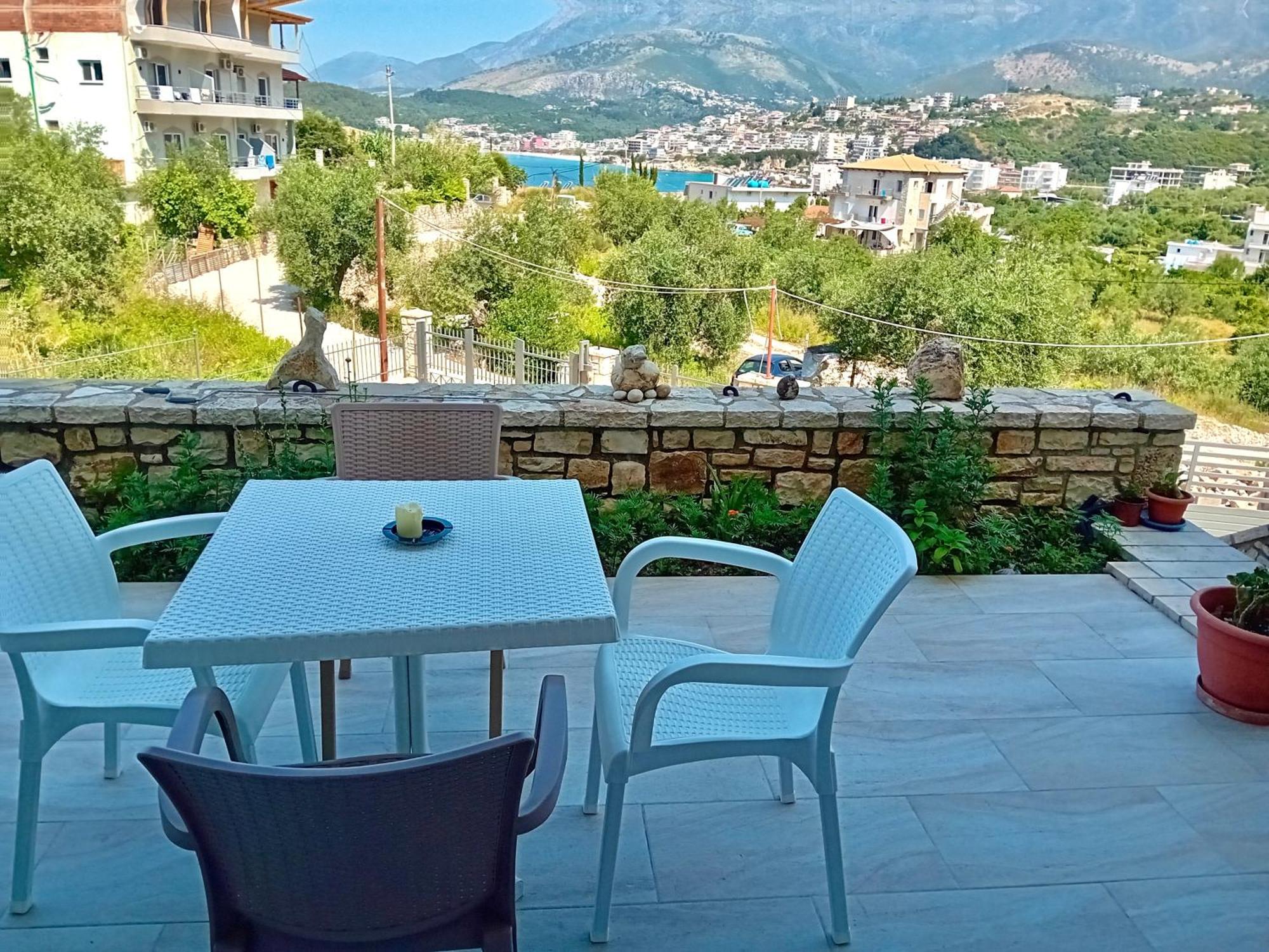 Artur Apartments Himare Buitenkant foto