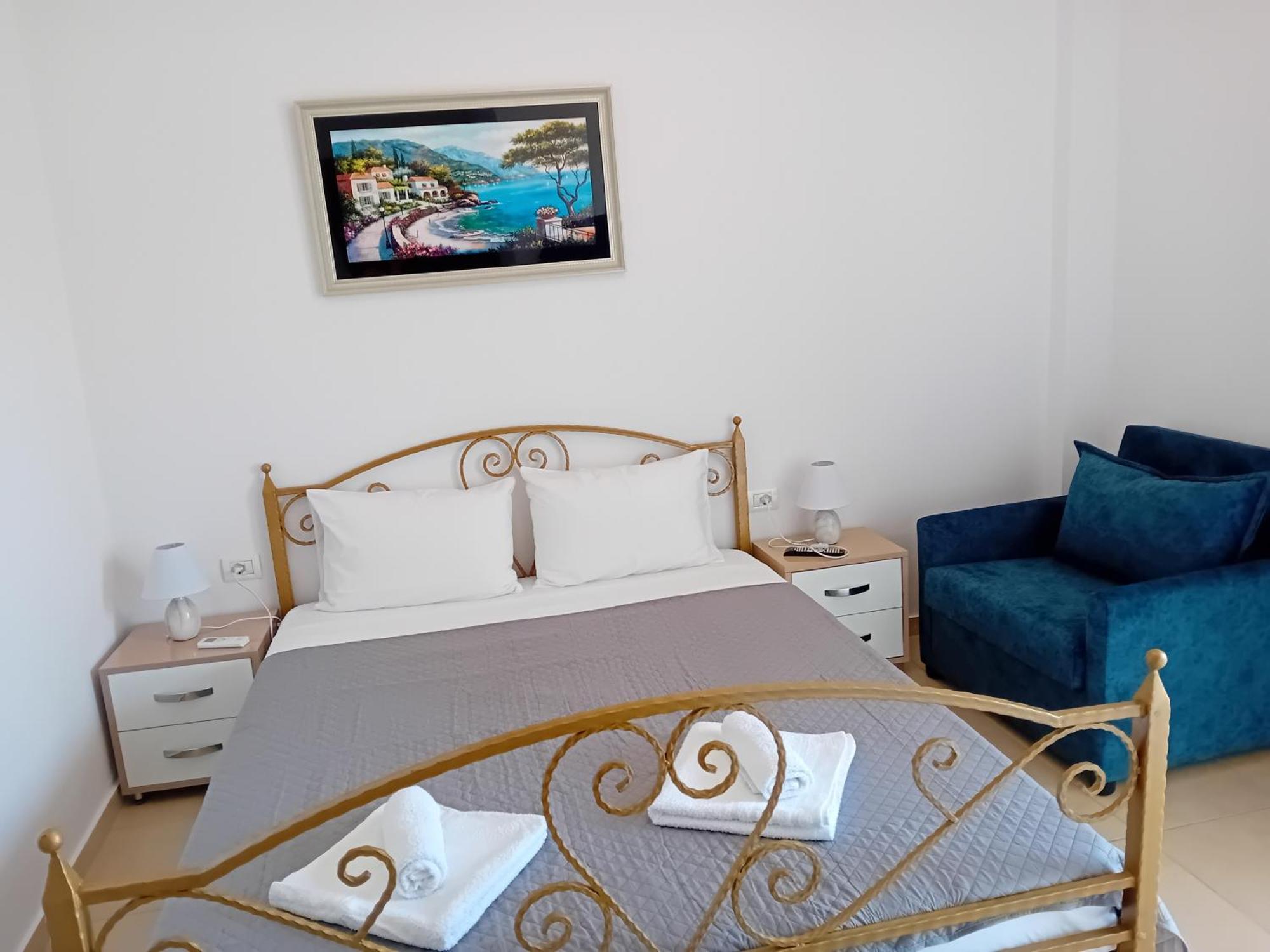 Artur Apartments Himare Buitenkant foto