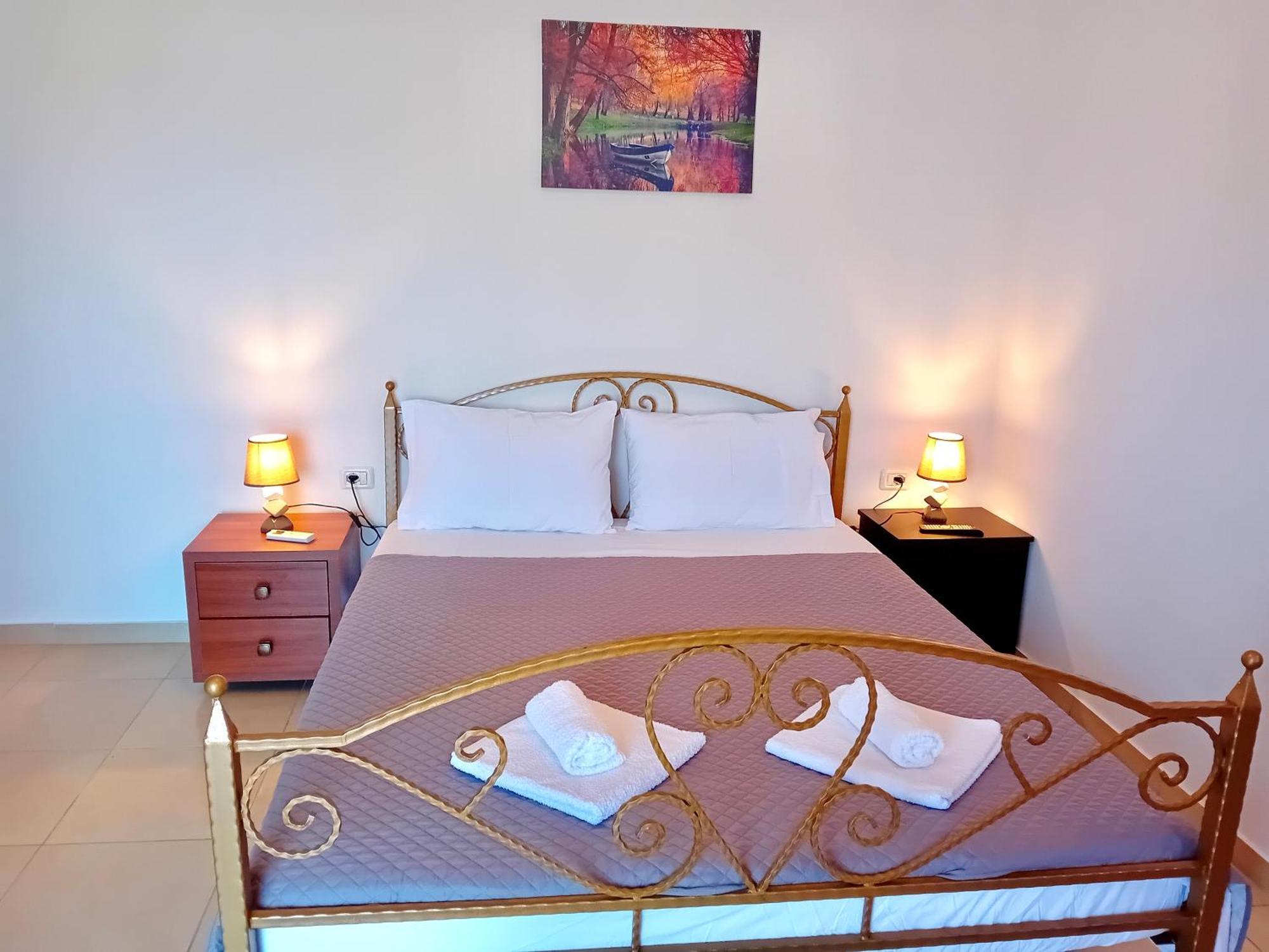 Artur Apartments Himare Buitenkant foto